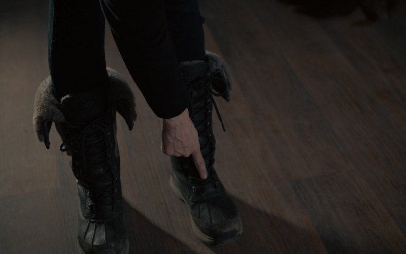 Ugg Women’s Boots of Katja Herbers as Dr. Kristen Bouchard in Evil S02E07 S Is for Silence (2021)