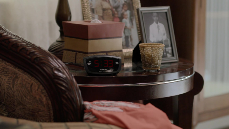 Westclox Digital Alarm Clock in Flatbush Misdemeanors S01E10 Peace (2021)