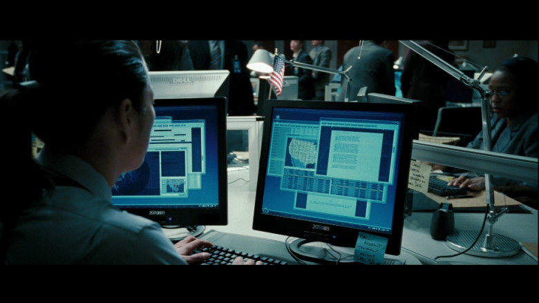 X2gen monitors and Dell in Live Free or Die Hard (2007)