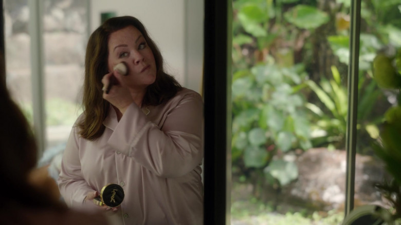 YSL Cosmetics of Melissa McCarthy as Frances Welty in Nine Perfect Strangers S01E02 TV Show (1)