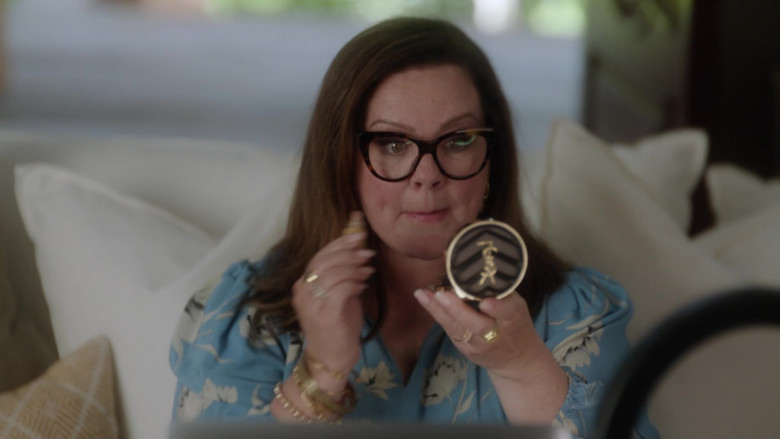 YSL Cosmetics of Melissa McCarthy as Frances Welty in Nine Perfect Strangers S01E02 TV Show (2)