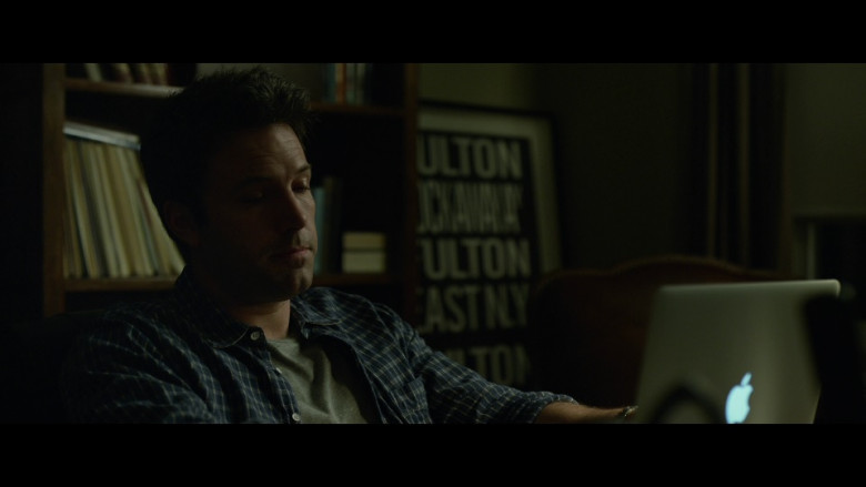 Apple MacBook Laptop Used by Ben Affleck as Nick Dunne in Gone Girl (2014)