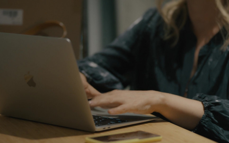 Apple MacBook Laptop Used by Julie Delpy as Justine in On the Verge S01E06 Some Things Passed (2021)