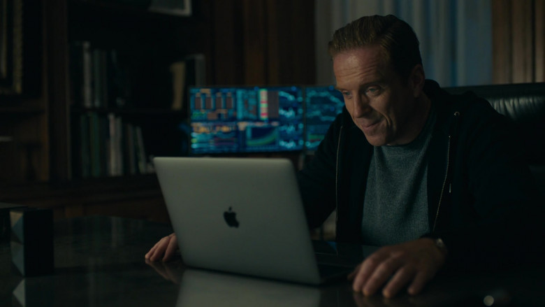 Apple MacBook Laptop of Damian Lewis as Bobby Axelrod in Billions S05E10 Liberty (2021)