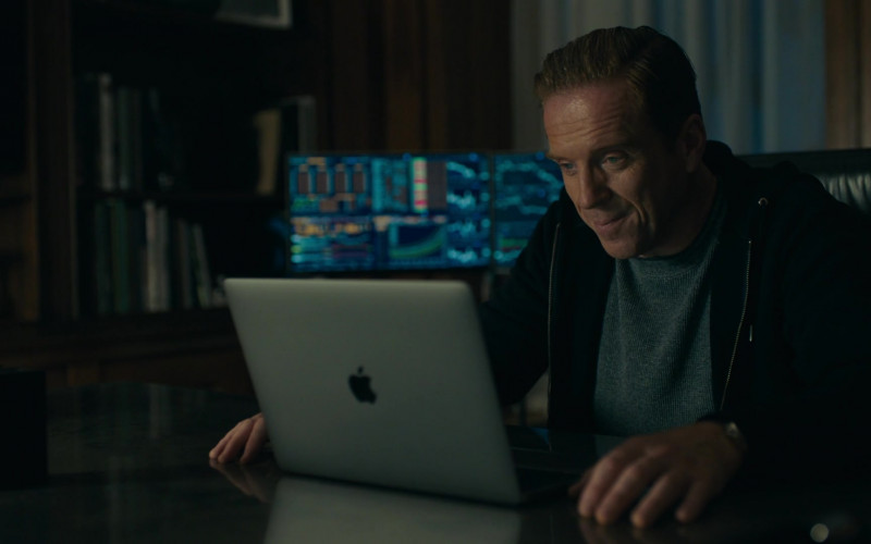 Apple MacBook Laptop of Damian Lewis as Bobby Axelrod in Billions S05E10 Liberty (2021)