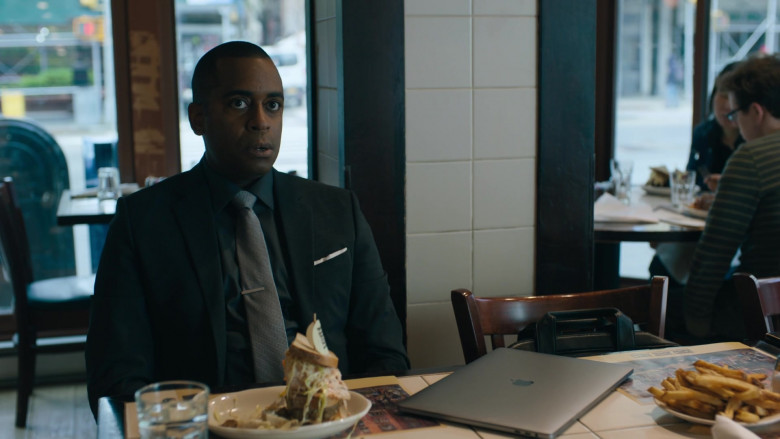 Apple MacBook Laptop of Daniel Breaker as Roger ‘Scooter' Dunbar in Billions S05E08 Copenhagen (2021)