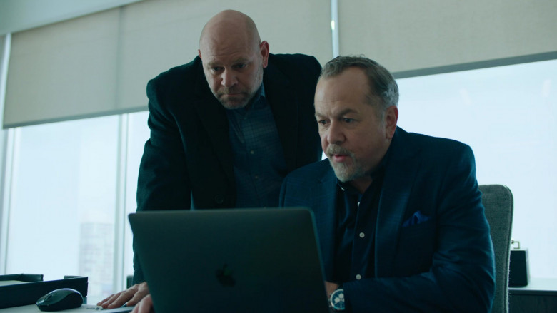 Apple MacBook Laptop of David Costabile as Mike ‘Wags’ Wagner in Billions S05E09 Implosion (2021)