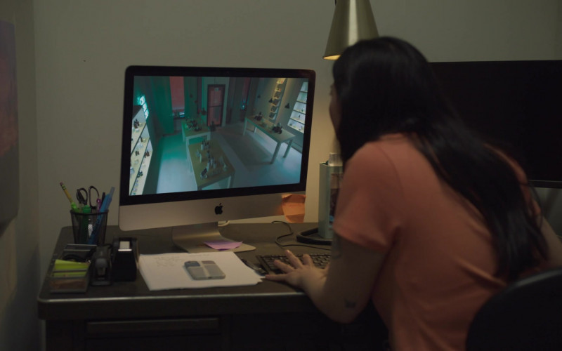 Apple iMac Computer Used by Nora Lum in Awkwafina Is Nora From Queens S02E05 Don't Fk With Grandmas (2021)