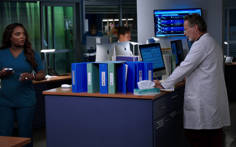 Apple iMac Computers in Chicago Med S07E01 You Can't Always Trust What You See (1)