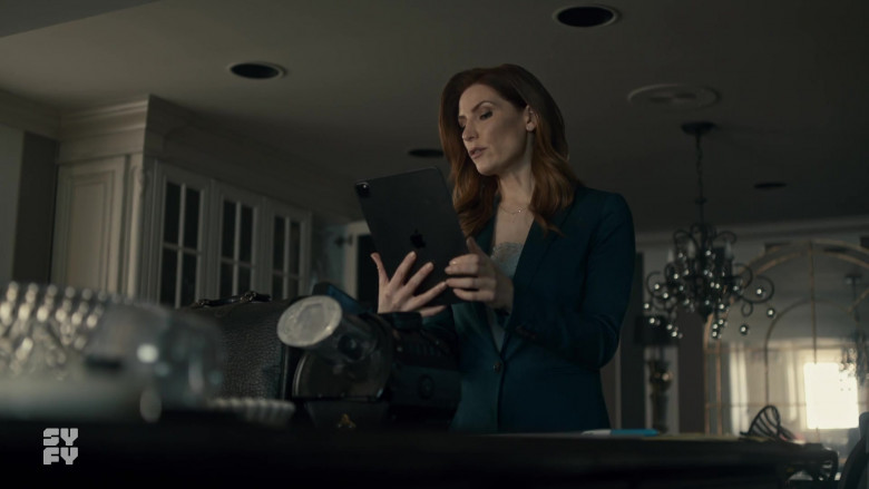 Apple iPad Tablet Used by Sarah Levy as agent Susan Ireland in SurrealEstate S01E08 Baba O'Reilly (2021)
