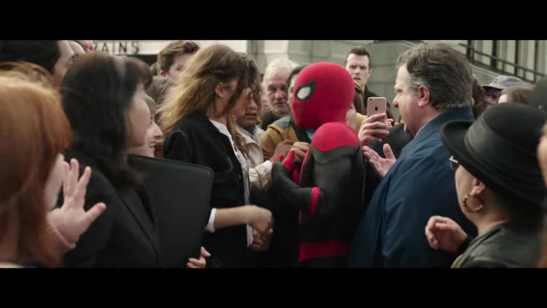 Apple iPhone Smartphone Held by Actor in Spider-Man No Way Home (2021)