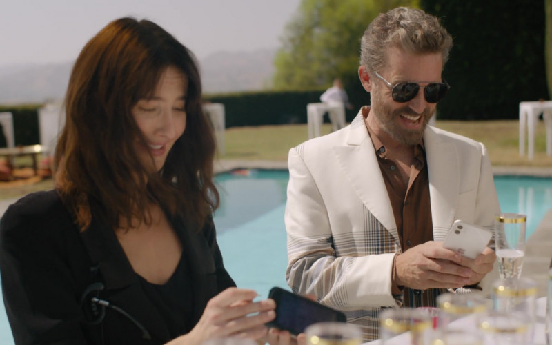 Apple iPhone Smartphone Used by Actor in On the Verge S01E08 The Party (2021)