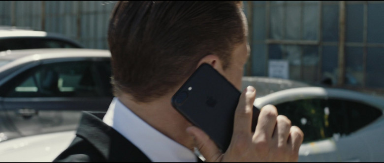 Apple iPhone Smartphone of William Moseley as Michael Peterson in Saving Paradise (1)