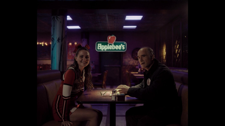 Applebee’s Neighborhood Grill + Bar Restaurant in Goliath TV Show 2021 – Season 4 (3)