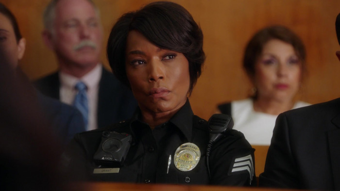 Axon Body Camera Of Angela Bassett As Athena Grant In 9-1-1 S05E01 ...