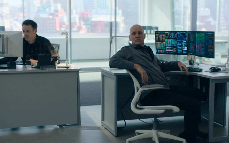 Bloomberg Terminals and Cisco Phone in Billions S05E11 Victory Smoke (2021)