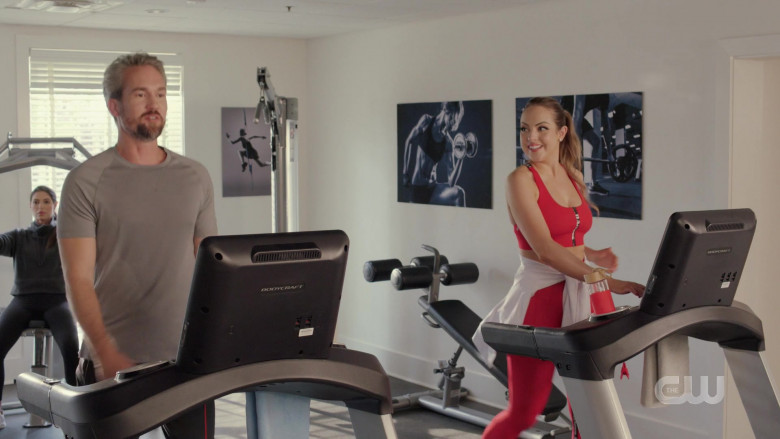 BodyCraft Gym & Fitness Equipment in Dynasty S04E17 Stars Make You Smile (1)