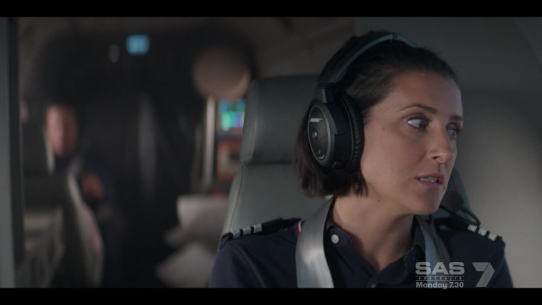 Bose Aviation Headset Used by Ash Ricardo as Mira Ortez in RFDS Royal Flying Doctor Service S01E06 (1)
