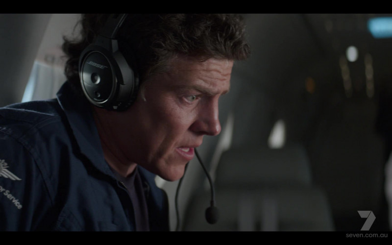 Bose Aviation Headset of Stephen Peacocke as Pete Emerson in RFDS S01E04 (2021)