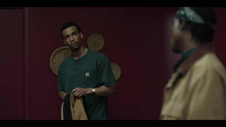 Carhartt Green T-Shirt of Julian Elijah Martinez as Mitchell ‘Divine’ Diggs in Wu-Tang An American Saga S02E03