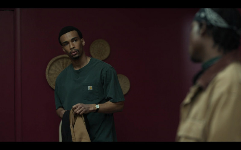 Carhartt Green T-Shirt of Julian Elijah Martinez as Mitchell ‘Divine' Diggs in Wu-Tang An American Saga S02E03