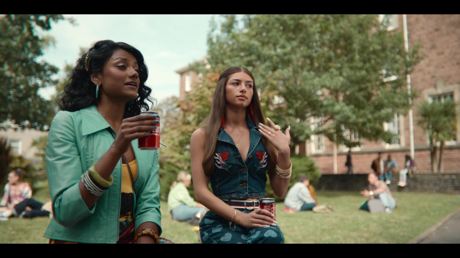 Coca Cola Soda Enjoyed By Simone Ashley As Olivia Hanan And Mimi Keene As Ruby Matthews In Sex