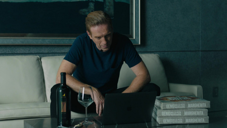 JUSTIN Wine and Apple MacBook Laptop of Damian Lewis as Robert ‘Bobby’ Axelrod in Billions S05E09 Implosion (2021)