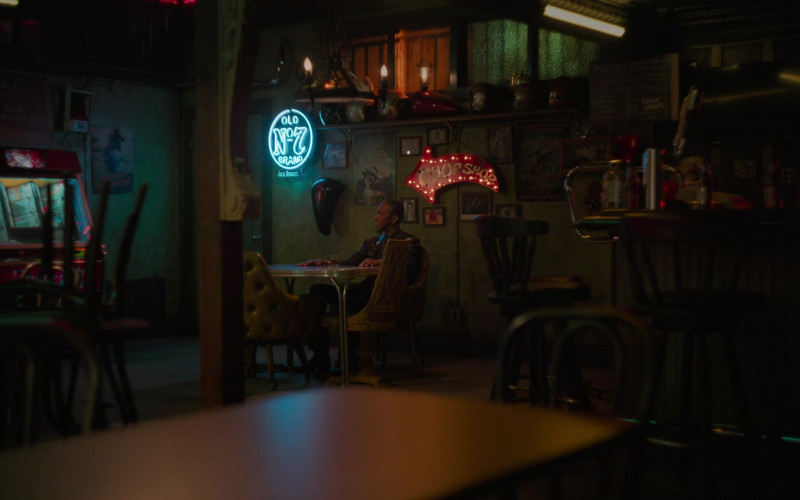 Jack Daniel's Old No. 7 Tennessee Whiskey Neon Sign in Truth Be Told S02E04 In Another Life (1)