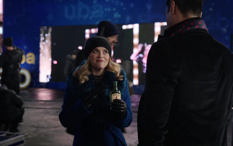 Jameson Irish Whiskey Enjoyed by Reese Witherspoon as Bradley Jackson in The Morning Show S02E01