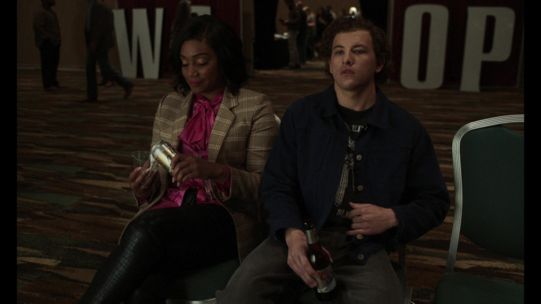 LaCroix Coconut Cola Flavored Sparkling Water of Tiffany Haddish as La Linda and Coors Light Beer Enjoyed by Tye Sheridan as Cirk in The Card Counter (2021)