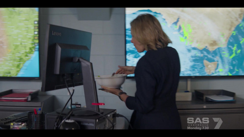Lenovo Monitor in RFDS Royal Flying Doctor Service S01E06 (2021)