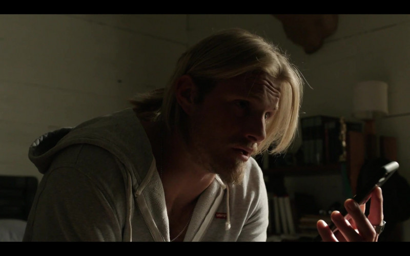 Levi's Men's Hoodie of Alexander Ludwig as Ace Spade in Heels S01E06 House Show (1)