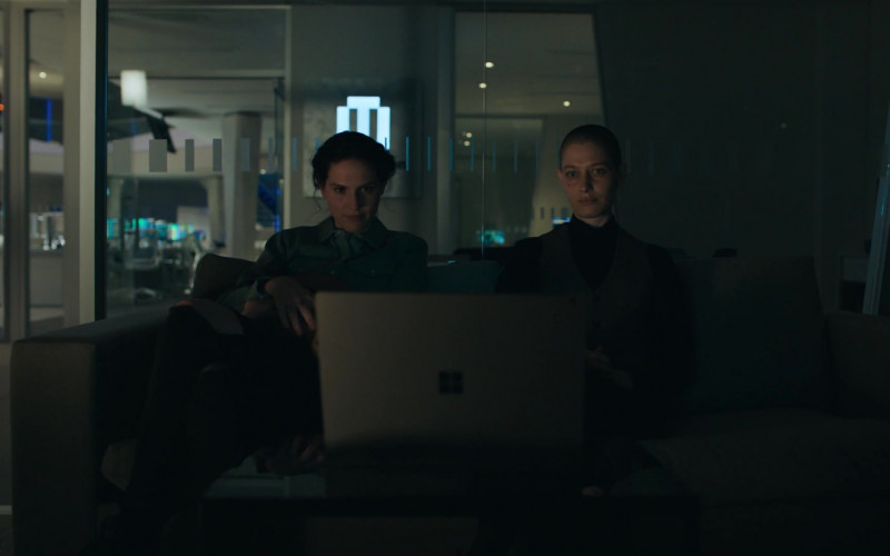 Microsoft Surface Laptop Used by Eva Victor as Rian and Asia Kate Dillon as Taylor Mason in Billions S05E08 Copenhagen (2021)