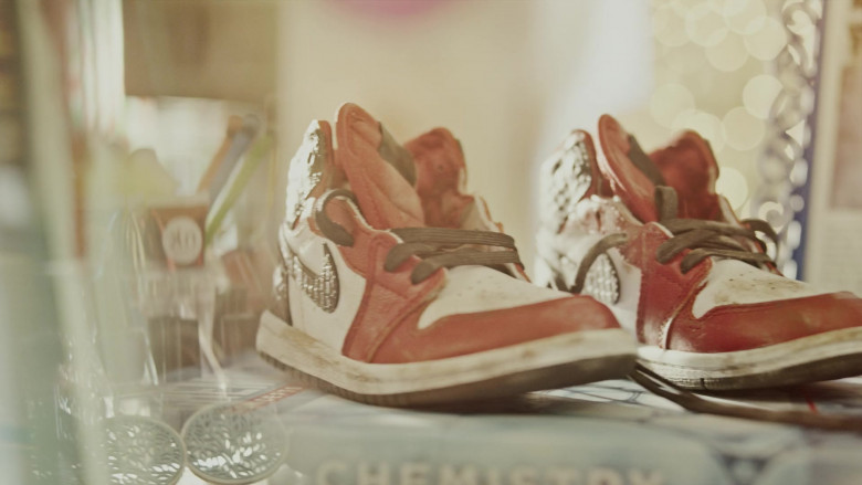 Nike AJ 1 Sneakers Doogie Kameāloha M.D. S01E01 Aloha – The Hello One (2021)