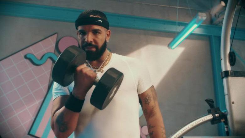 Nike Headband of Drake in Way 2 Sexy ft. Future and Young Thug (2)