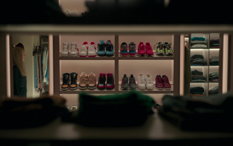 Nike and Adidas Sneakers in Truth Be Told S02E03 If Wishes Were Horses (2021)