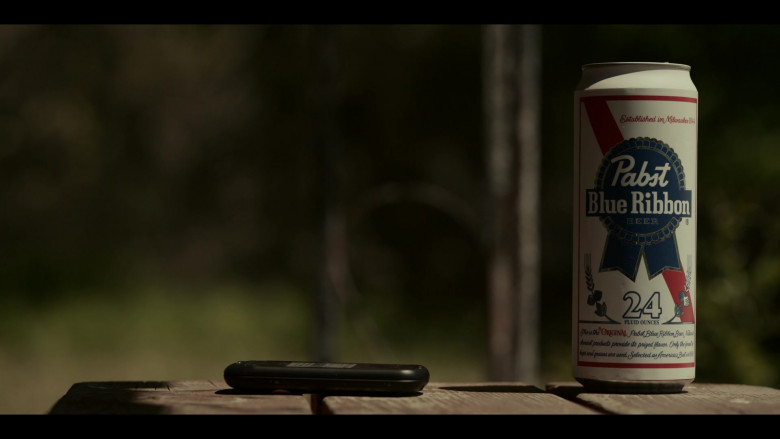 Pabst Blue Ribbon Beer Enjoyed by Alex Neustaedter as Billy Poe in American Rust S01E01 TV Show (2)