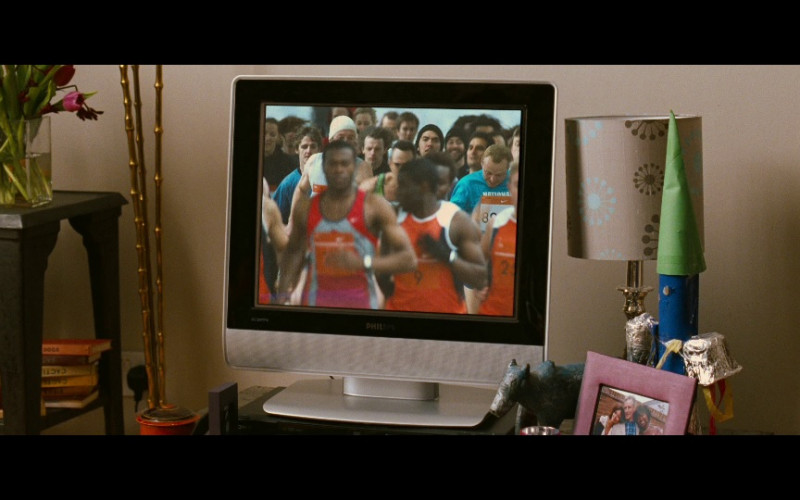 Philips Flat TV in Run Fatboy Run (2007)