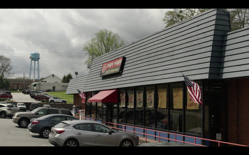 Piggly Wiggly Store in Heels S01E05 Swerve (1)