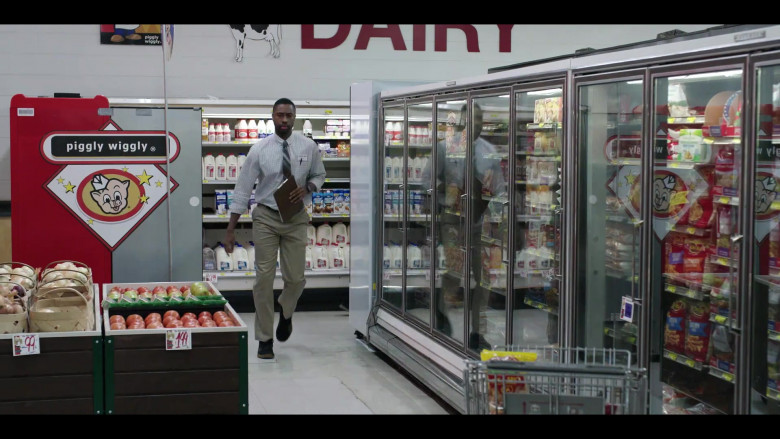 Piggly Wiggly Store in Heels S01E05 Swerve (2)