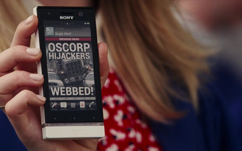 Sony Xperia White Smartphone of Emma Stone as Gwen Stacy in The Amazing Spider-Man 2 (2014)