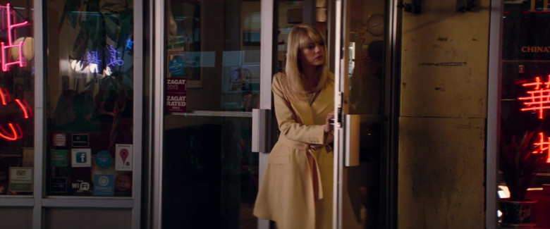 Tripadvisor, Facebook, Yelp and Zagat Stickers in The Amazing Spider-Man 2 (2014)