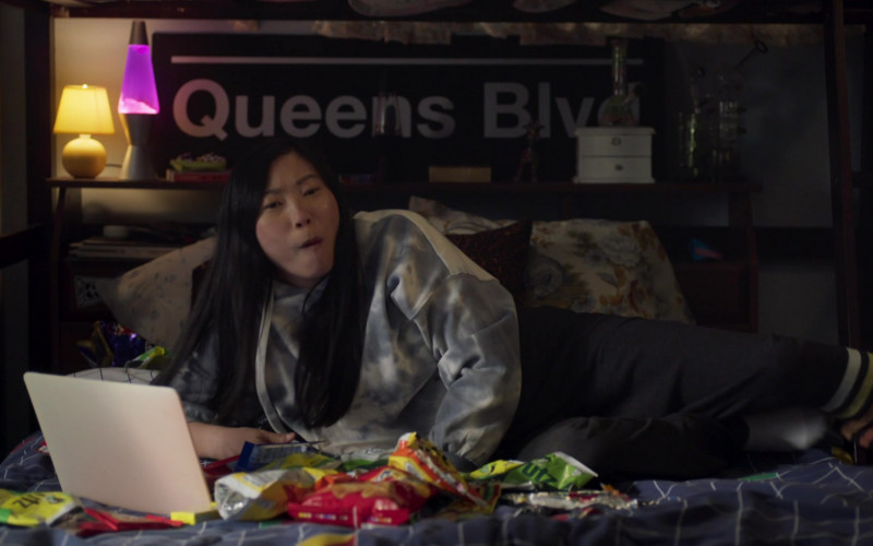 UTZ Chips of Nora Lum in Awkwafina Is Nora From Queens S02E06 Nora Meets Brenda (2021)