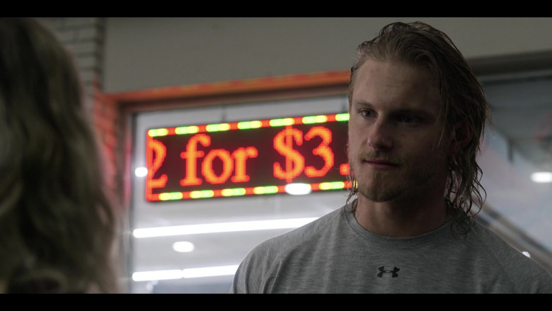 Under Armour T-Shirt of Alexander Ludwig as Ace Spade in Heels S01E04 Cutting Promos (2)