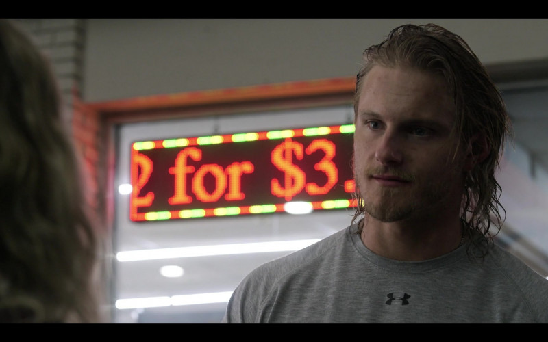 Under Armour T-Shirt of Alexander Ludwig as Ace Spade in Heels S01E04 Cutting Promos (2)