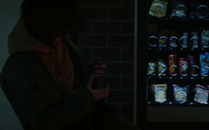 Welch’s, Snickers, M&M’s, Reese’s, Kit Kat, Skittles, Twix in Stargirl S02E06 Summer School Chapter Six (2021)