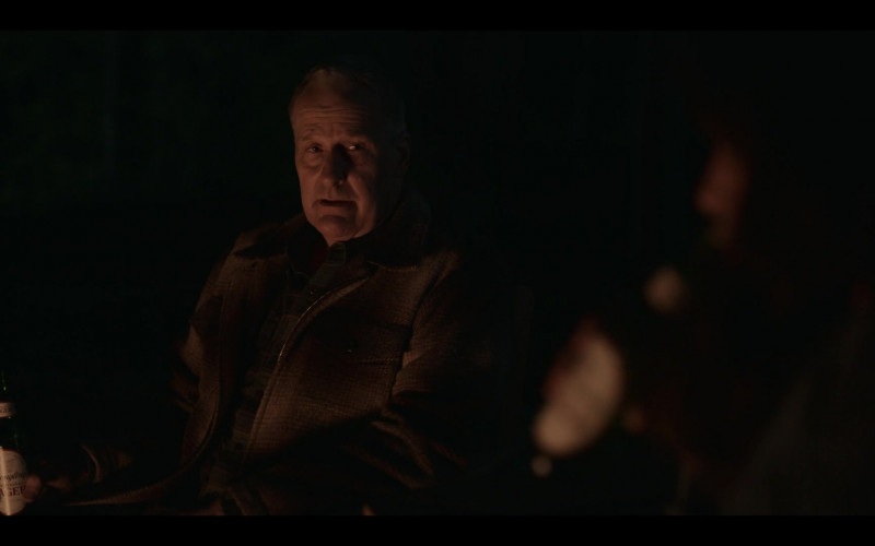Yuengling Traditional Lager Enjoyed by Jeff Daniels as Del Harris in American Rust S01E03 Forgive Us Our Trespasses (2021)