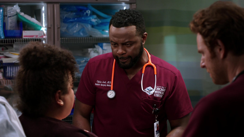 3M Littmann Stethoscopes in Chicago Med S07E03 Be the Change You Want to See (2)