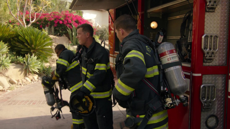 3M Scott Fire & Safety Self Contained Breathing Apparatus in 9-1-1 S05E05 Peer Pressure (2)
