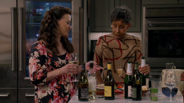 A to Z Wine Bottles in Bob Hearts Abishola S03E03 Dud (2021)
